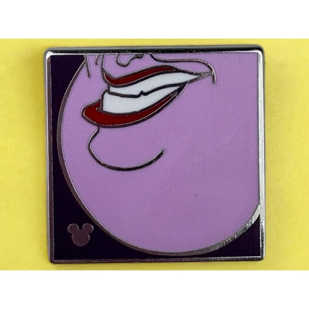 THE LITTLE MERMAID URSULA MOUTHS OF VILLAINS Disney Character Pin Hidden Mickey